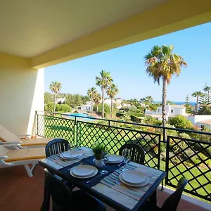Coelha - Pool - Free Wi-fi - Air Con Apartment